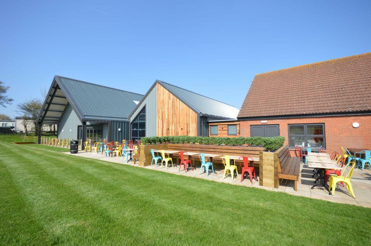 Camping Pods, Carlton Meres Holiday Park Rendham Exterior photo